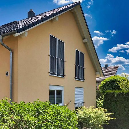 2 Zimmer Apartment, 70 Qm, Max 4 Pers, Private Terasse, 2 Parkplaetze, Internet 250 Mbit Gärtringen Buitenkant foto
