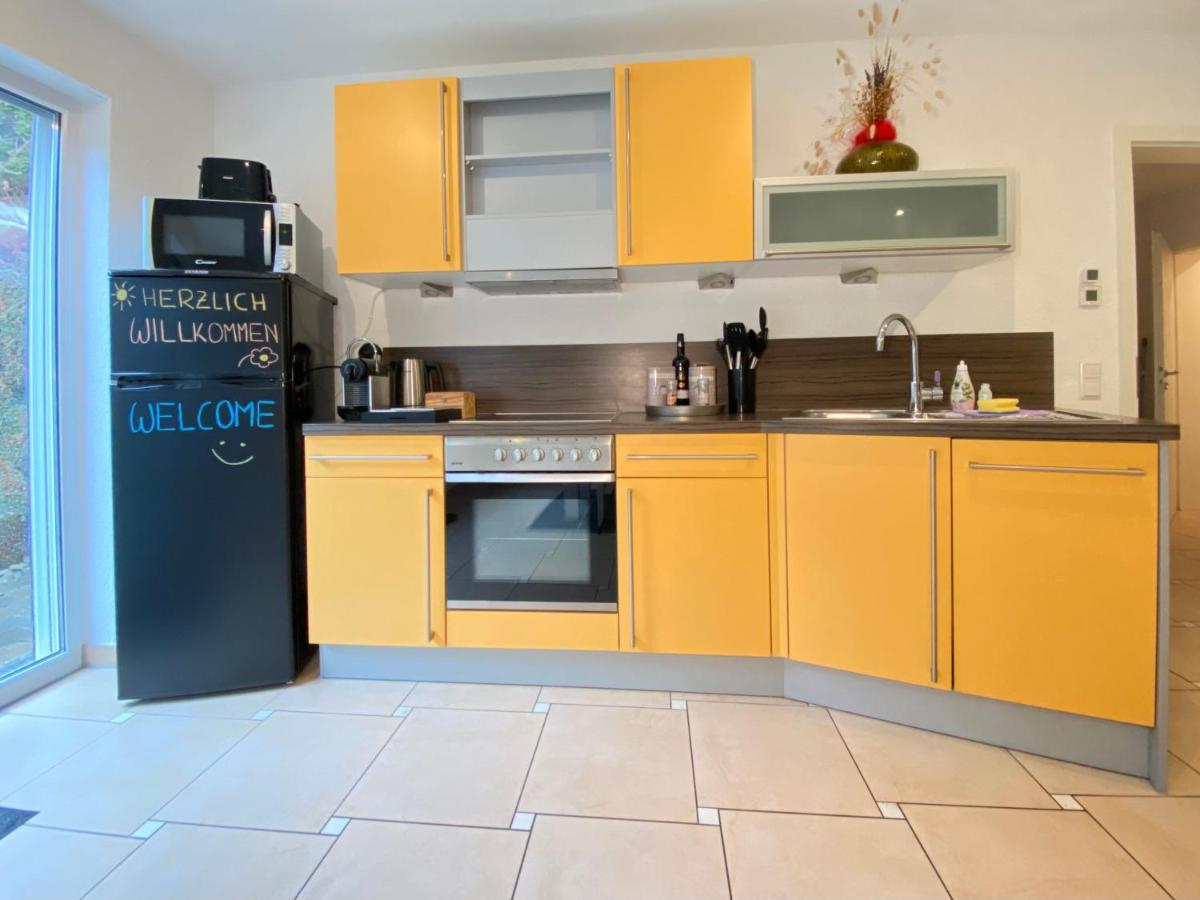 2 Zimmer Apartment, 70 Qm, Max 4 Pers, Private Terasse, 2 Parkplaetze, Internet 250 Mbit Gärtringen Buitenkant foto
